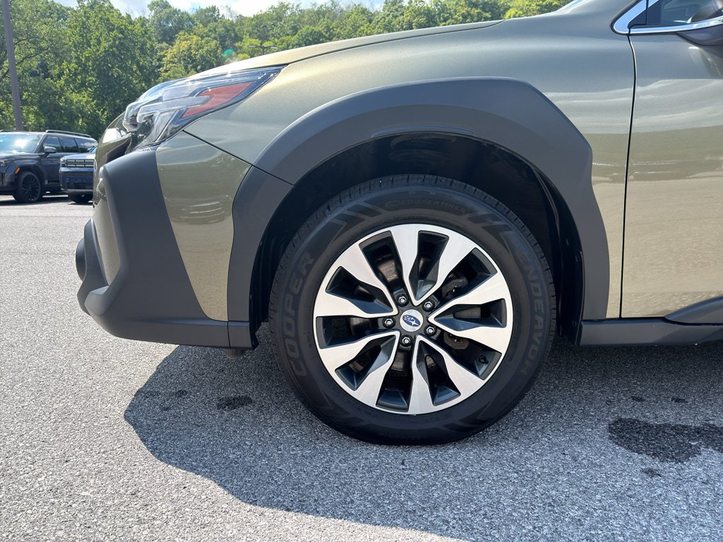 Certified 2024 Subaru Outback Touring AWD/4WD image 8