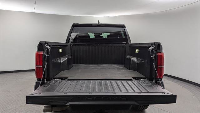 Used 2025 Toyota Tacoma SR image 18