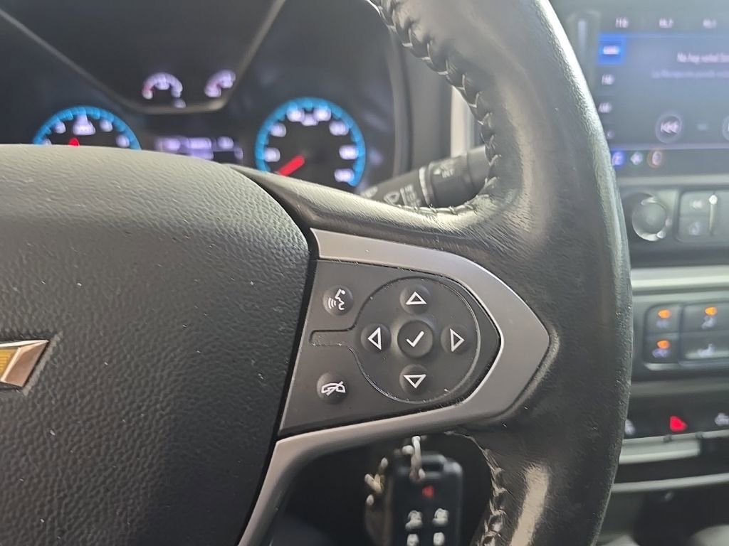 Used 2022 Chevrolet Colorado LT w/ LT Convenience Package image 12
