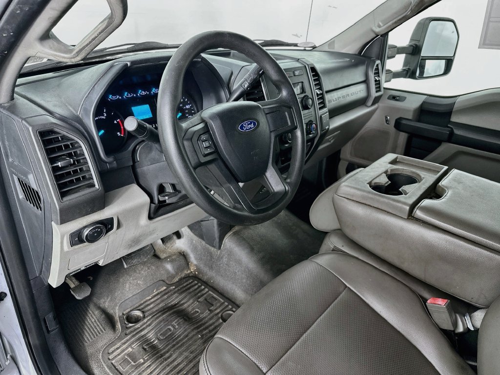 Used 2019 Ford F550 2WD Regular Cab Super Duty image 28