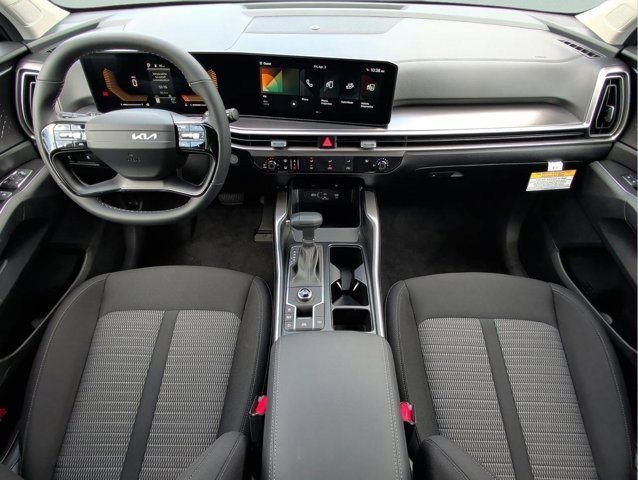 New 2026 Kia Sorento LX FWD image 15