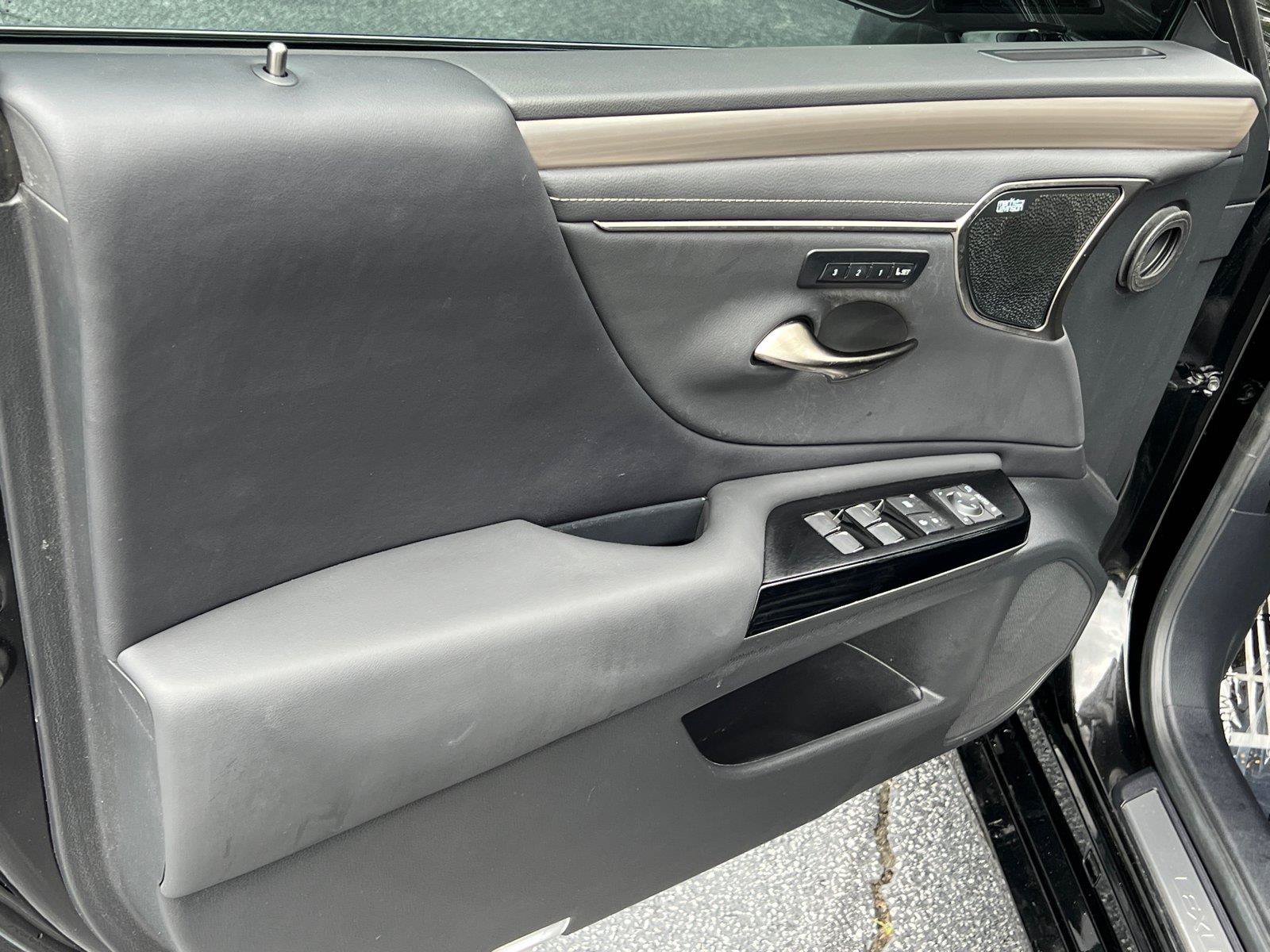 Certified 2024 Lexus ES 300h F Sport w/ Accessory Package (Z2) FWD image 10
