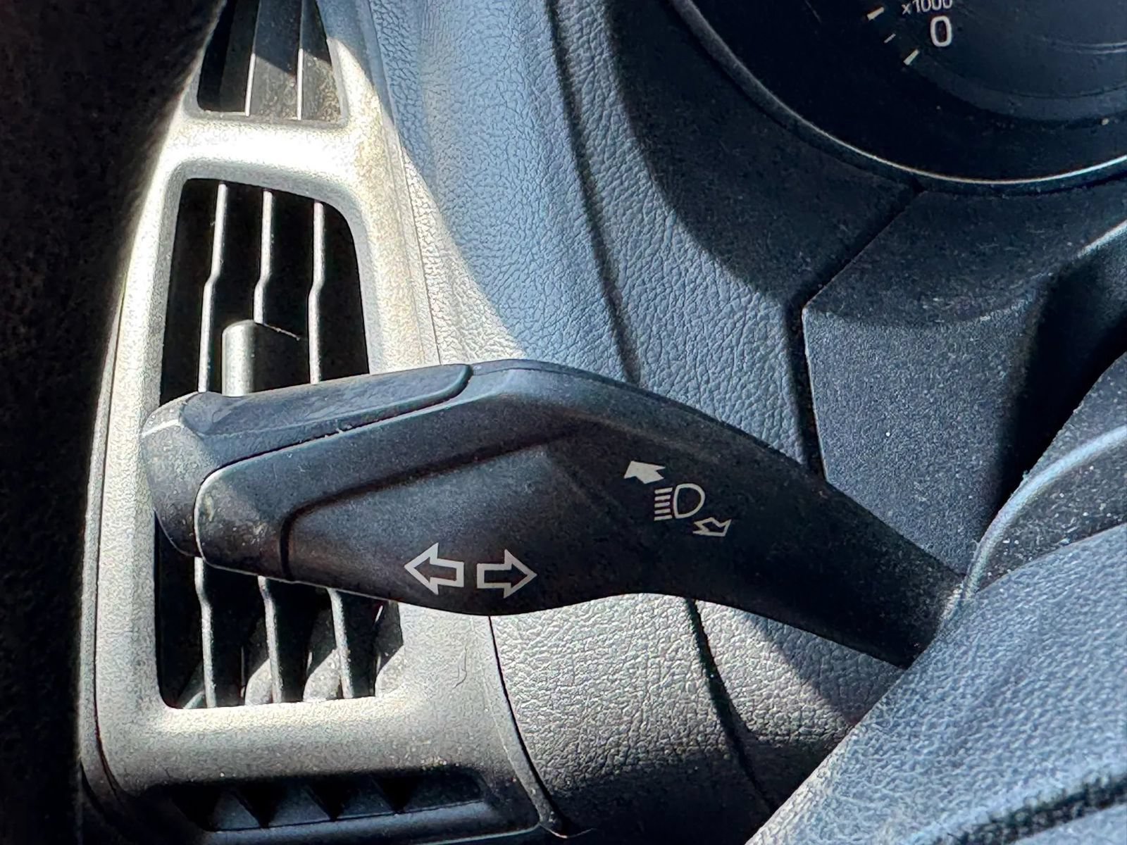 Used 2018 Ford Focus S FWD image 31