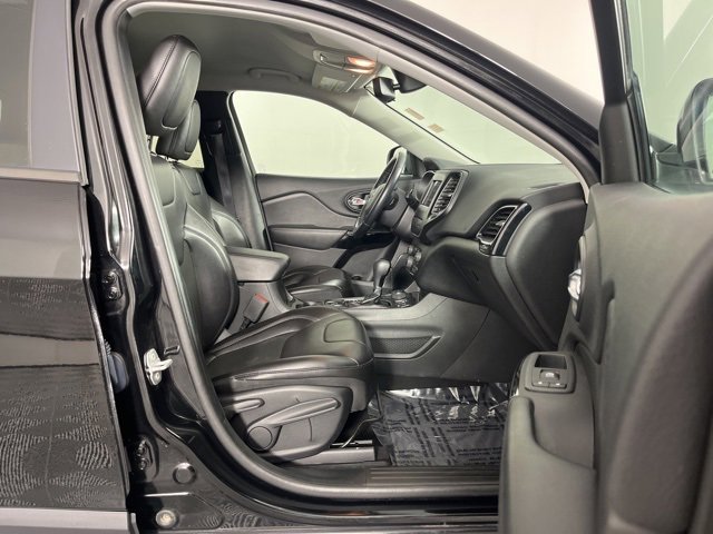 Used 2021 Jeep Cherokee Latitude Plus image 30