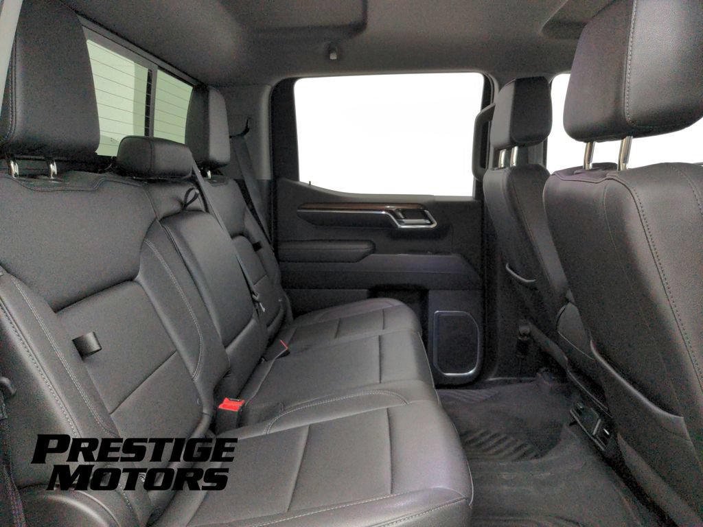 Used 2024 Chevrolet Silverado 1500 LT w/ Z71 Off-Road Package AWD/4WD image 27