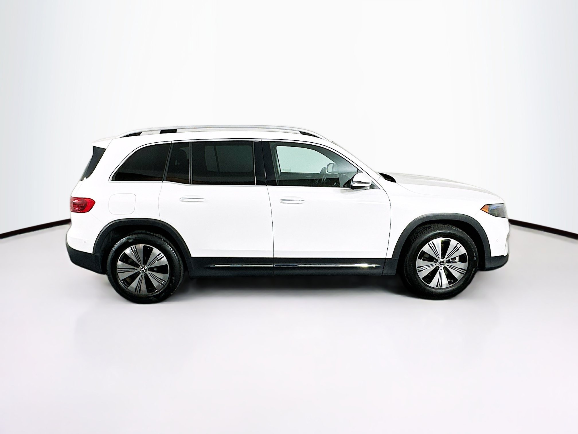 Used 2024 Mercedes-Benz EQB 250+ image 10