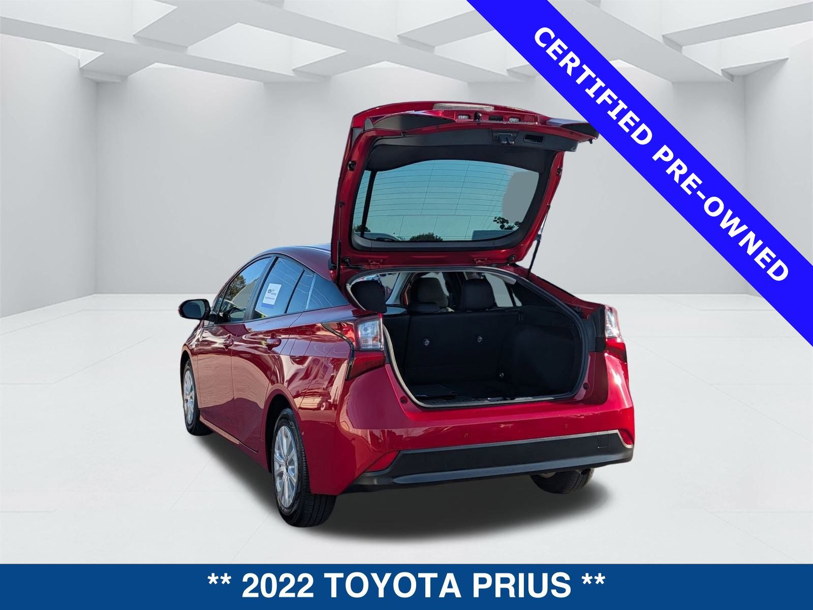 Used 2022 Toyota Prius LE image 13