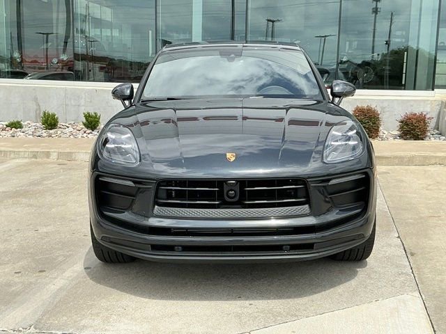 New 2025 Porsche Macan image 10