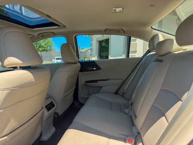 Used 2015 Honda Accord EX-L image 6