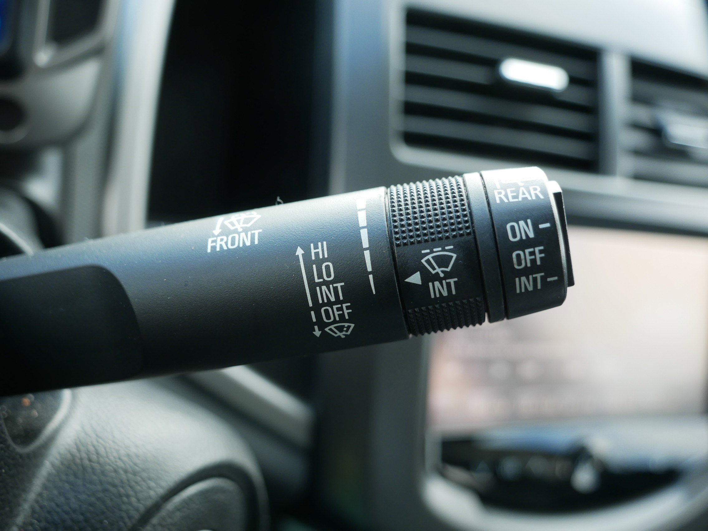 Used 2014 Chevrolet Sonic LT image 31