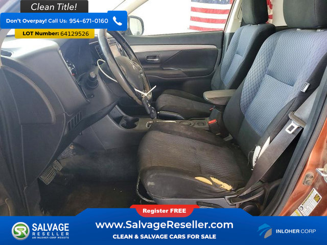 Used 2014 Mitsubishi Outlander SE FWD image 9