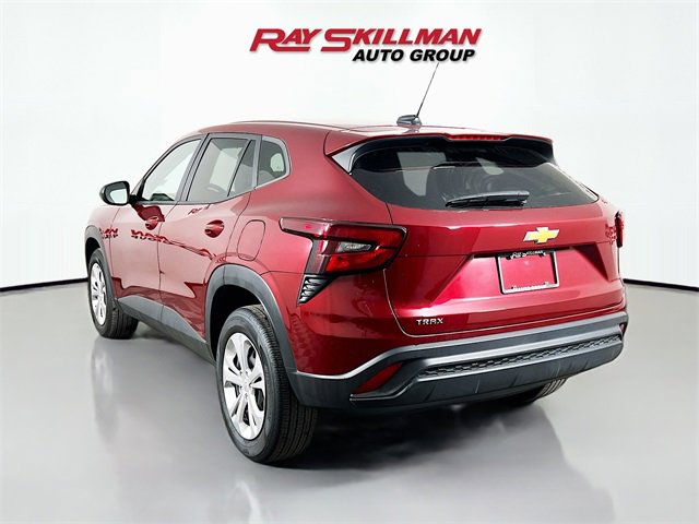 Used 2024 Chevrolet Trax LS image 5
