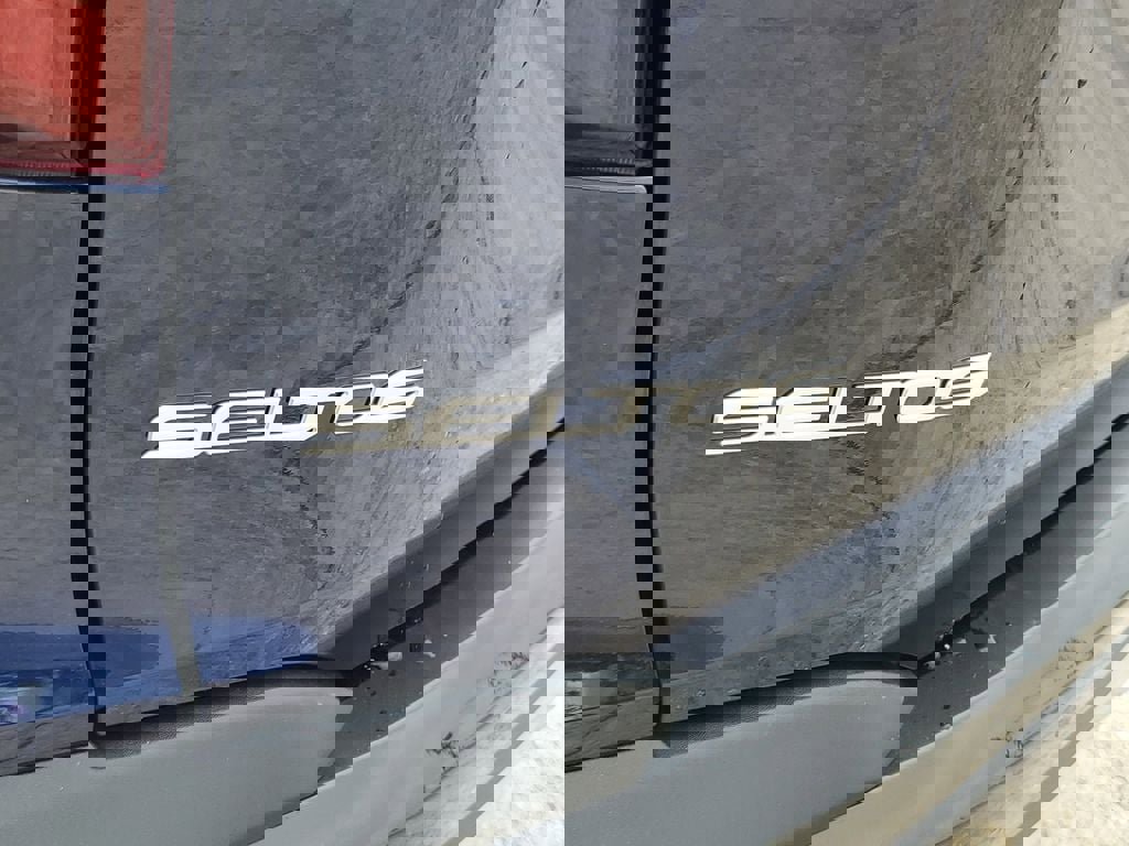 Used 2026 Kia Seltos EX image 27