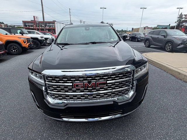 Used 2023 GMC Acadia Denali w/ Denali Technology Package AWD/4WD image 9