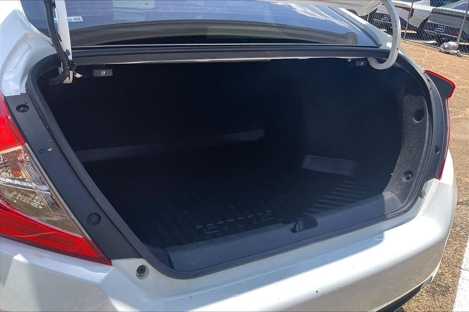 Used 2018 Honda Civic EX-T image 16