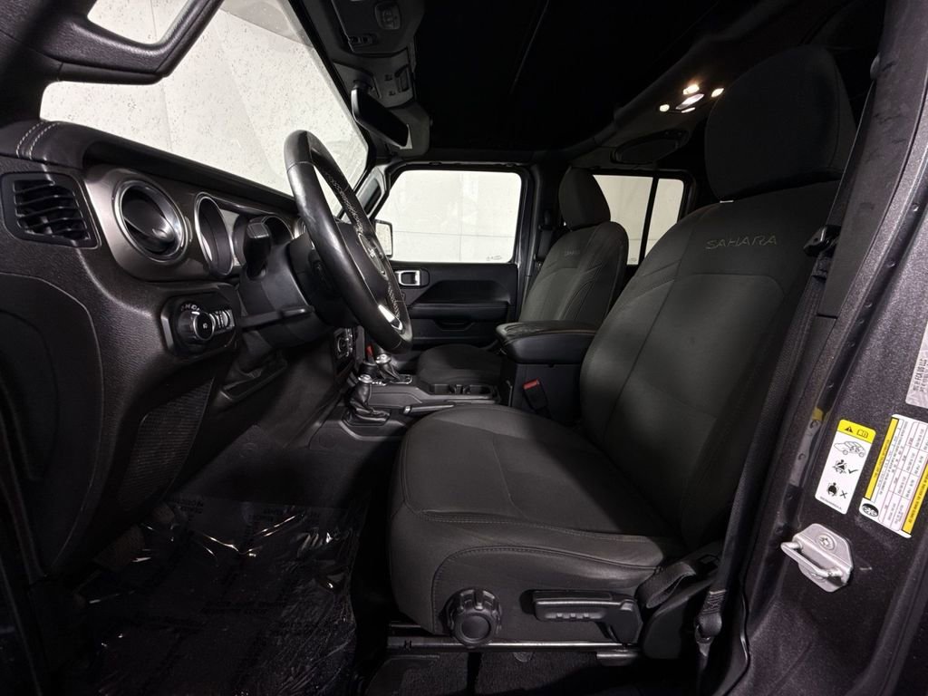 Used 2020 Jeep Wrangler Unlimited Sahara AWD/4WD image 13