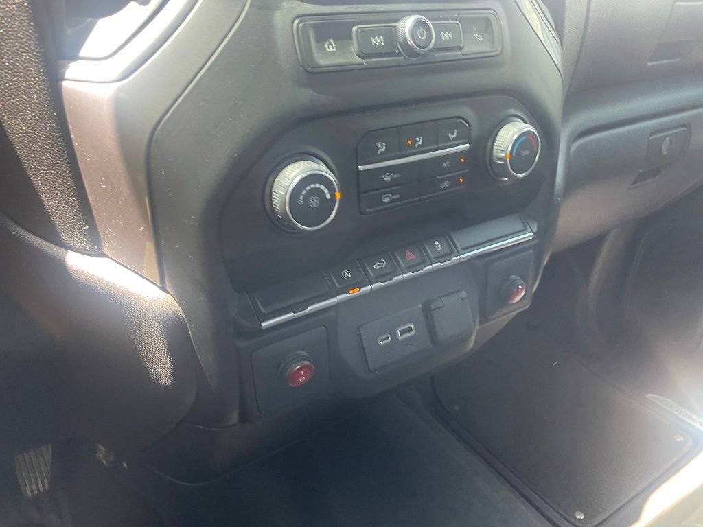 Used 2022 Chevrolet Silverado 1500 Custom AWD/4WD image 17