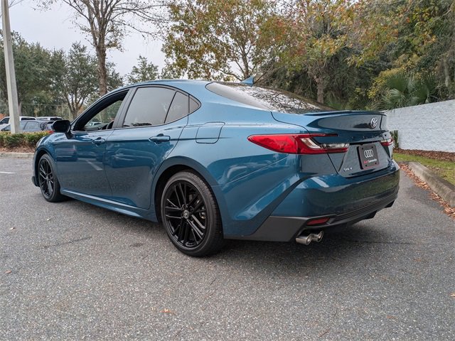 Used 2025 Toyota Camry SE image 11