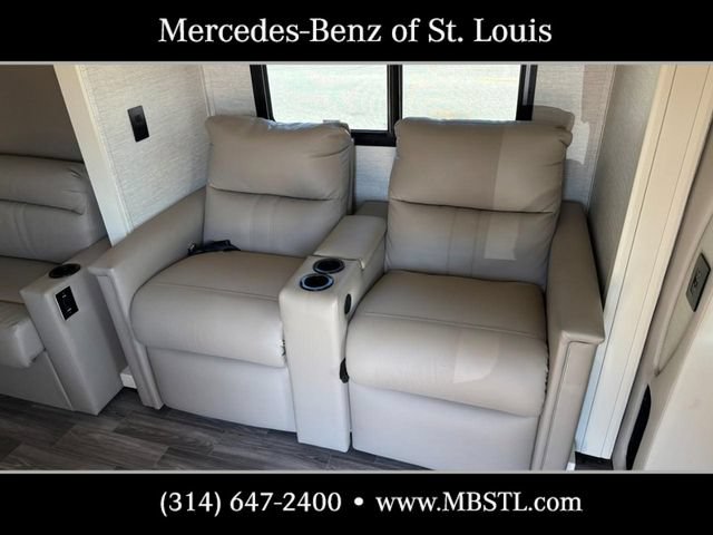 Used 2020 Mercedes-Benz Sprinter 3500 image 28