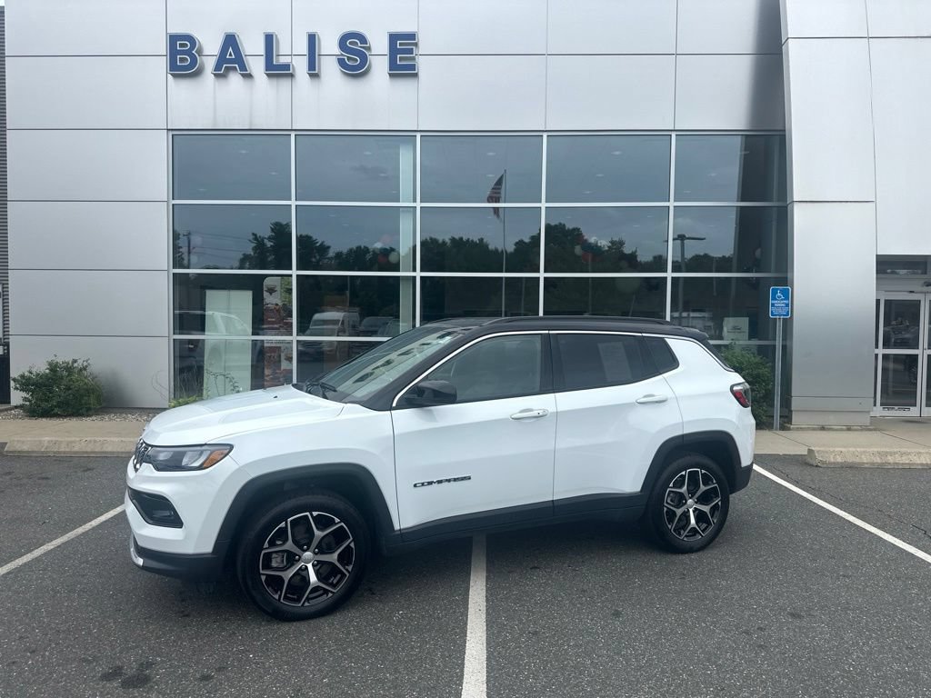 Used 2024 Jeep Compass Limited AWD/4WD image 1