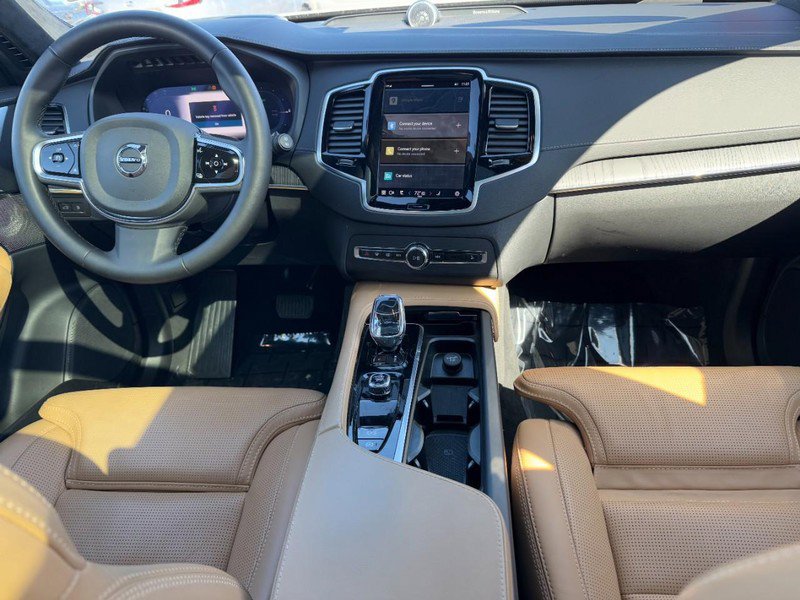 Certified 2024 Volvo XC90 T8 Ultimate w/ Lounge Package image 12