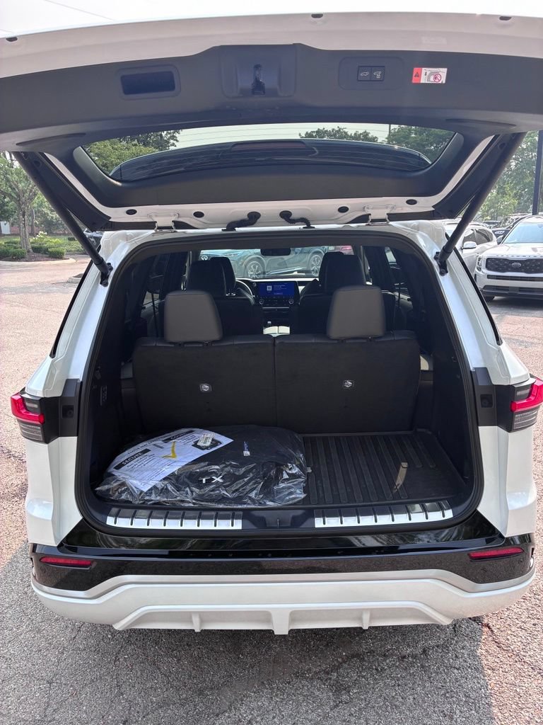 Used 2025 Lexus TX 350 AWD w/ Technology Package image 4