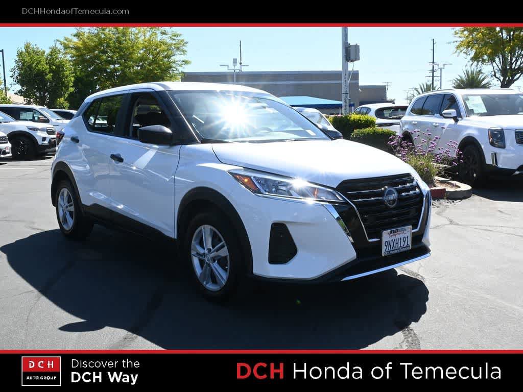Used 2024 Nissan Kicks S FWD image 3