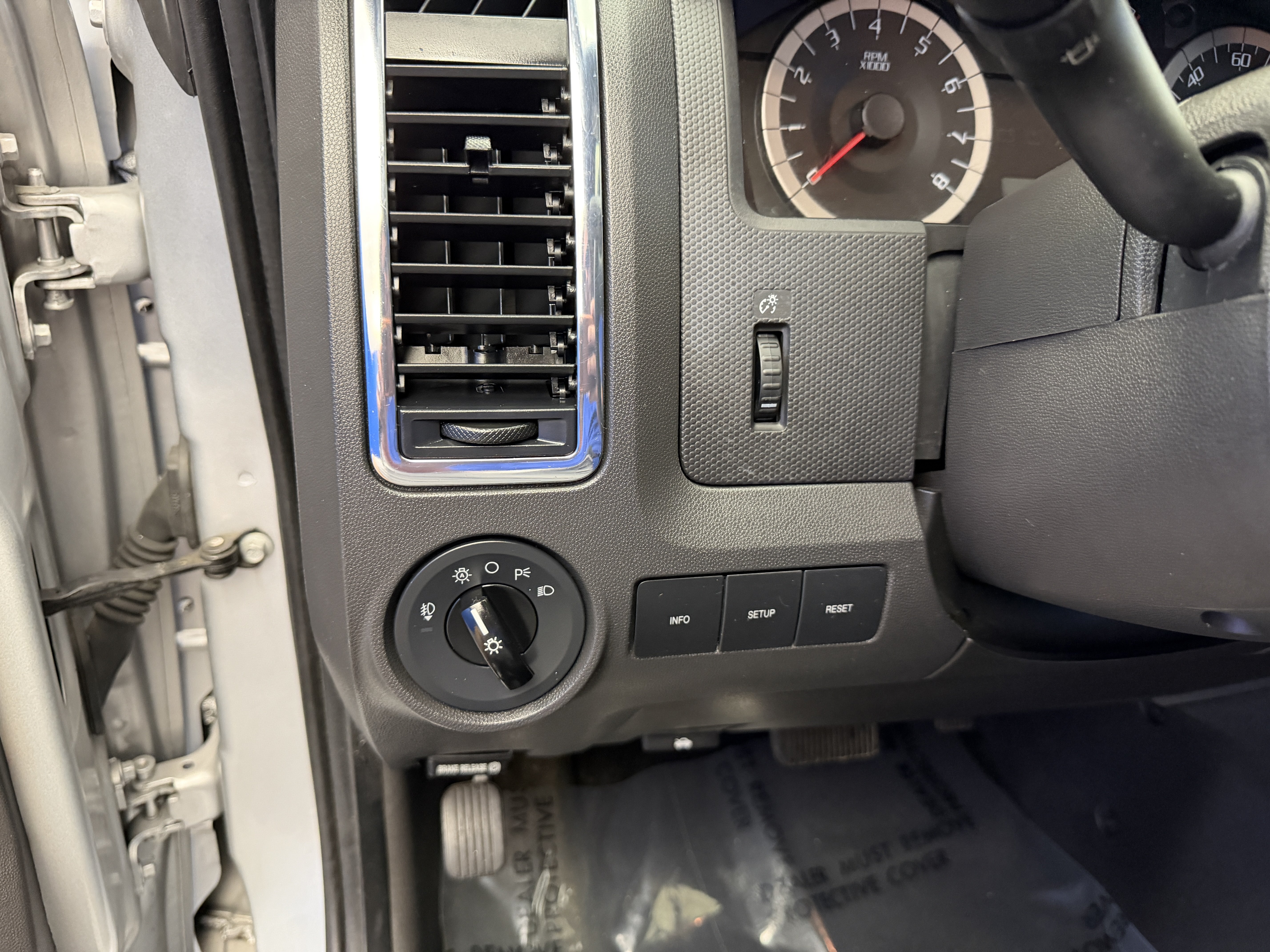 Used 2012 Ford Escape Limited FWD image 14