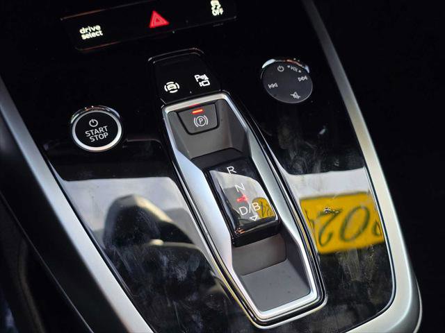 Used 2024 Audi Q4 e-tron Premium Plus image 36