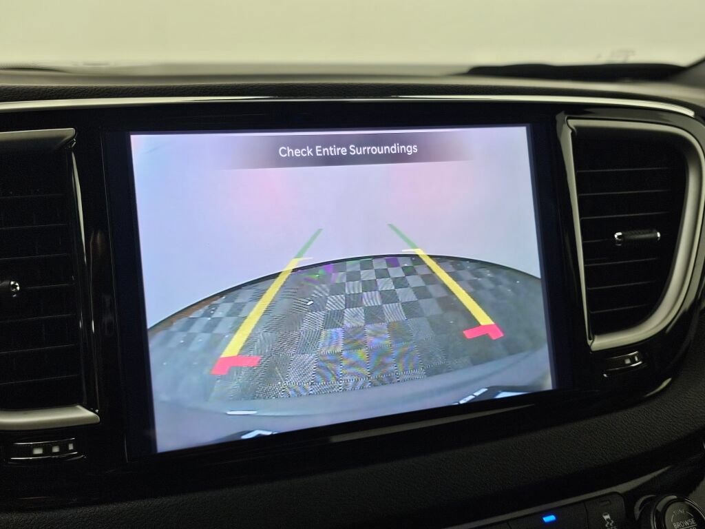 Used 2025 Chrysler Pacifica Select FWD image 26