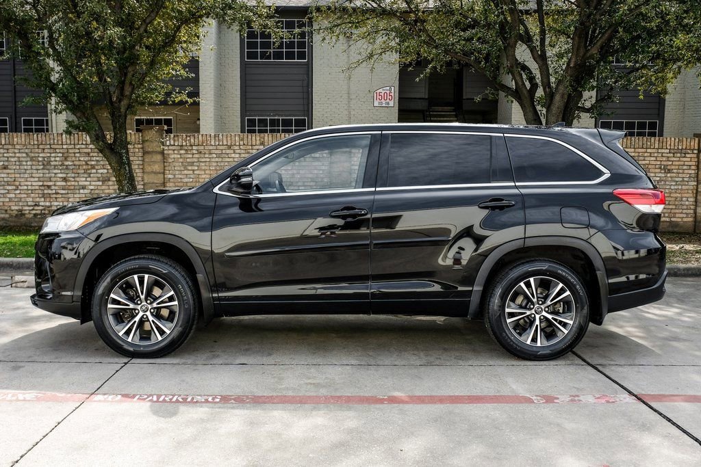 Used 2017 Toyota Highlander Plus image 20