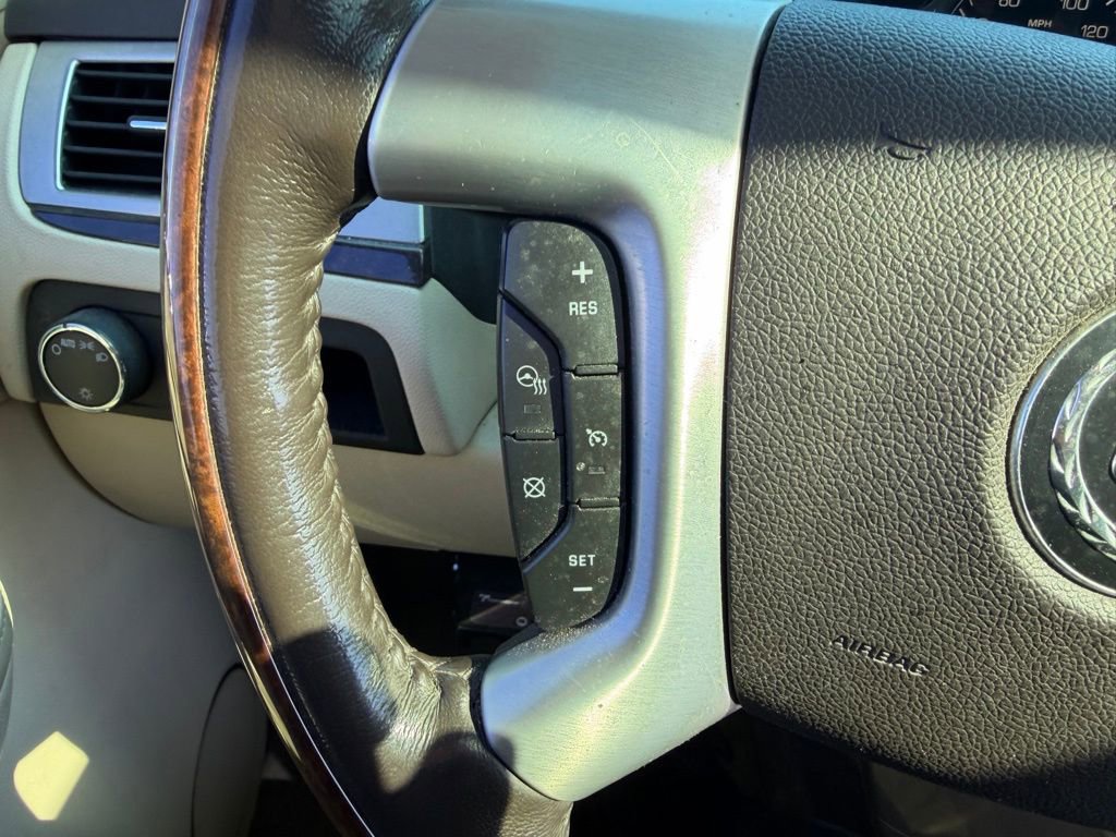 Used 2007 Cadillac Escalade AWD w/ Information Package image 9
