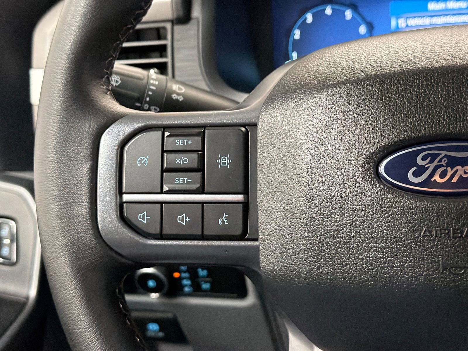 Used 2025 Ford F150 XLT w/ Equipment Group 301A Standard image 21