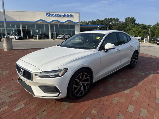 Used 2020 Volvo S60 T6 Momentum