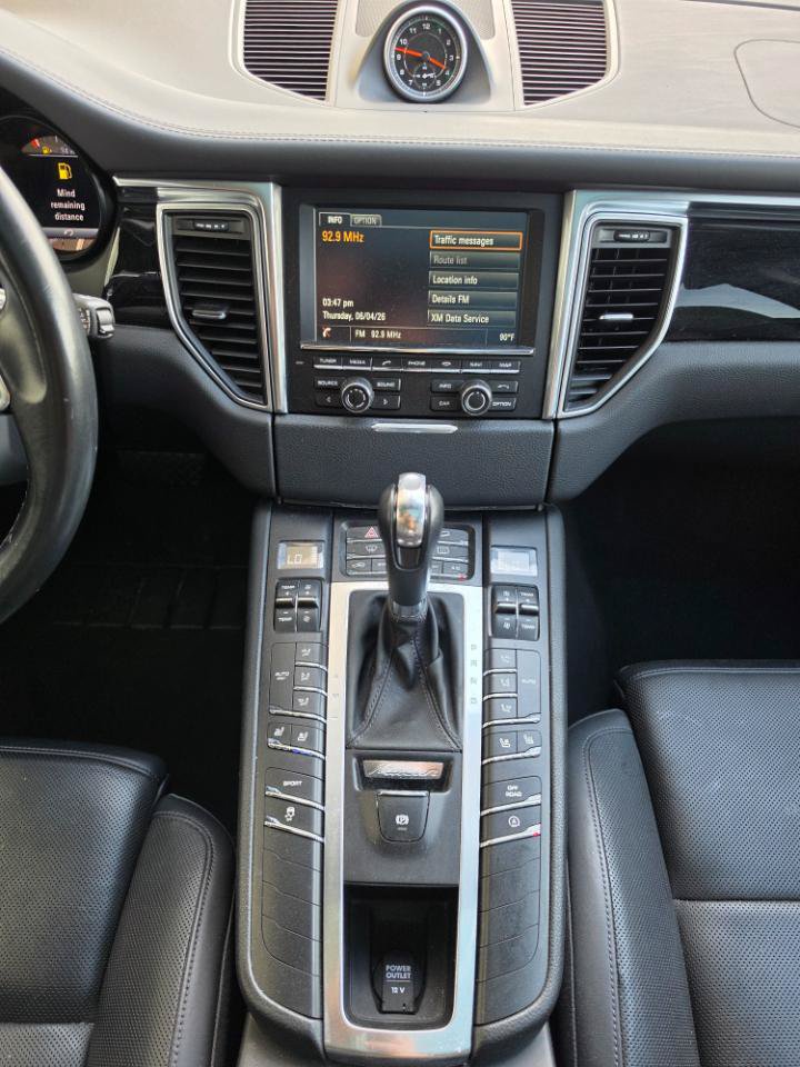 Used 2015 Porsche Macan S AWD/4WD image 17