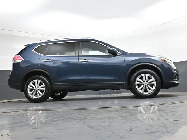 Used 2016 Nissan Rogue SV image 29