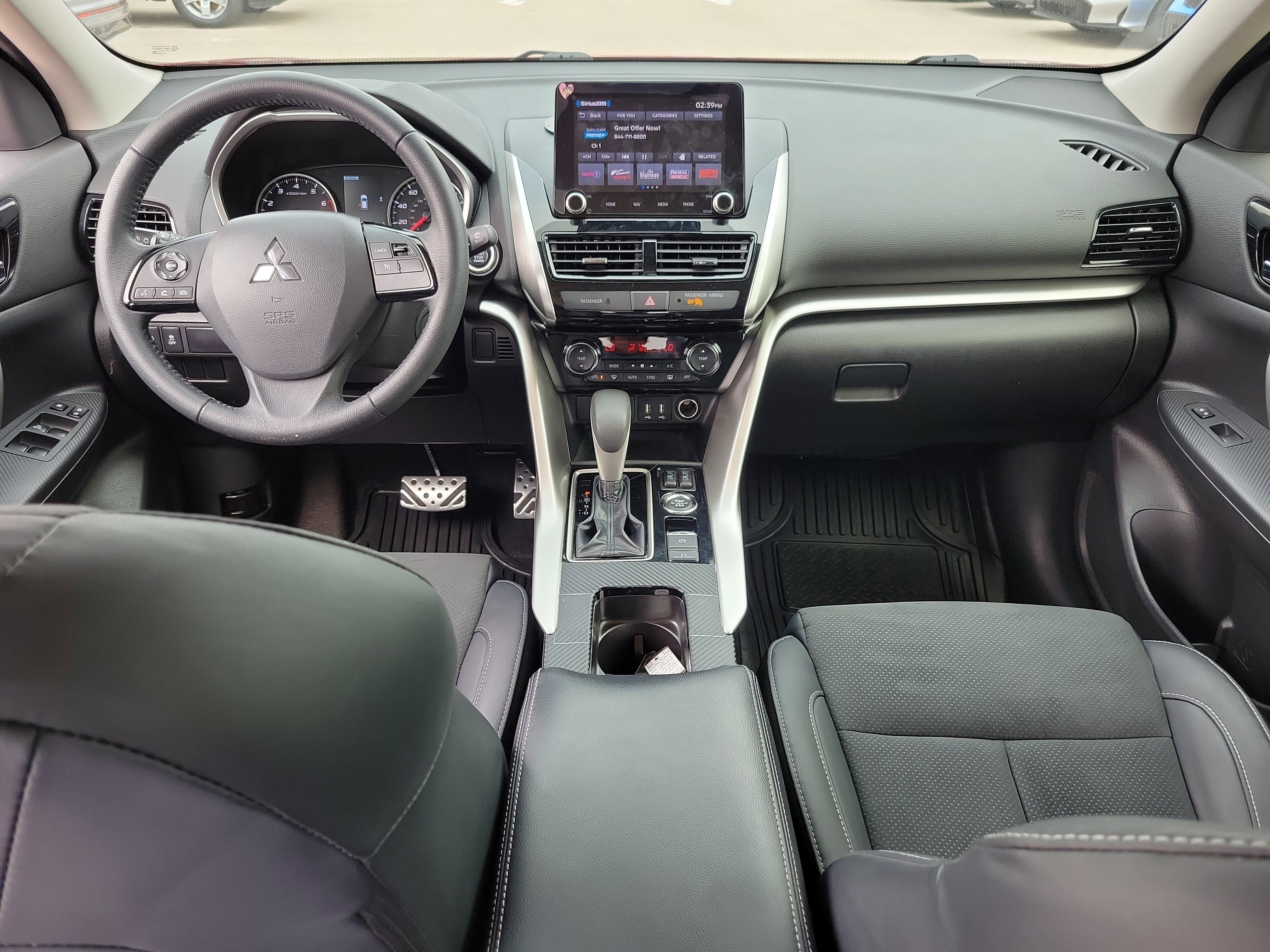 Used 2023 Mitsubishi Eclipse Cross SE image 17