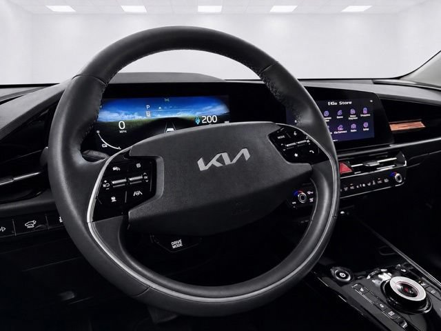 Used 2024 Kia Niro Wind w/ Wind Preserve Package FWD image 18