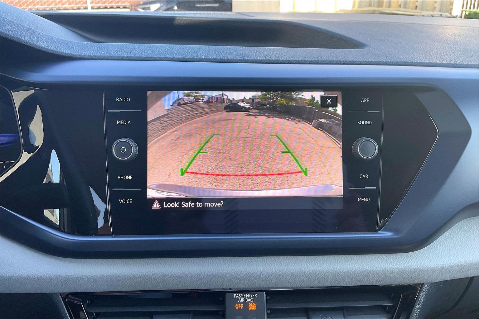 Certified 2023 Volkswagen Taos SE w/ Black Wheel Package FWD image 21