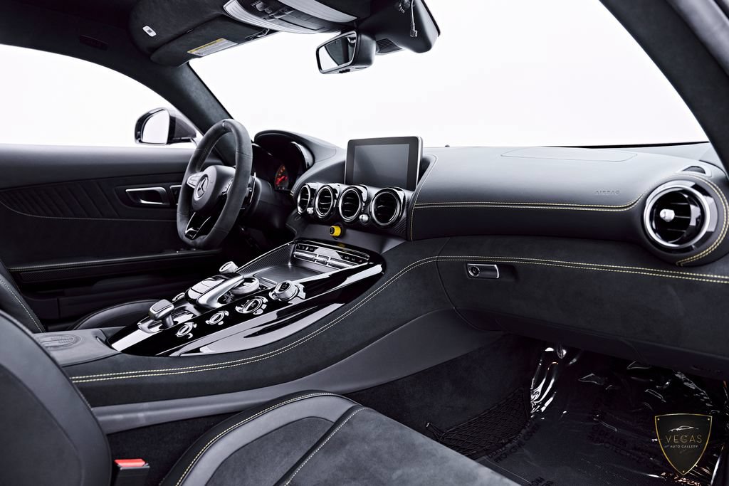 Used 2018 Mercedes-Benz AMG GT R image 52