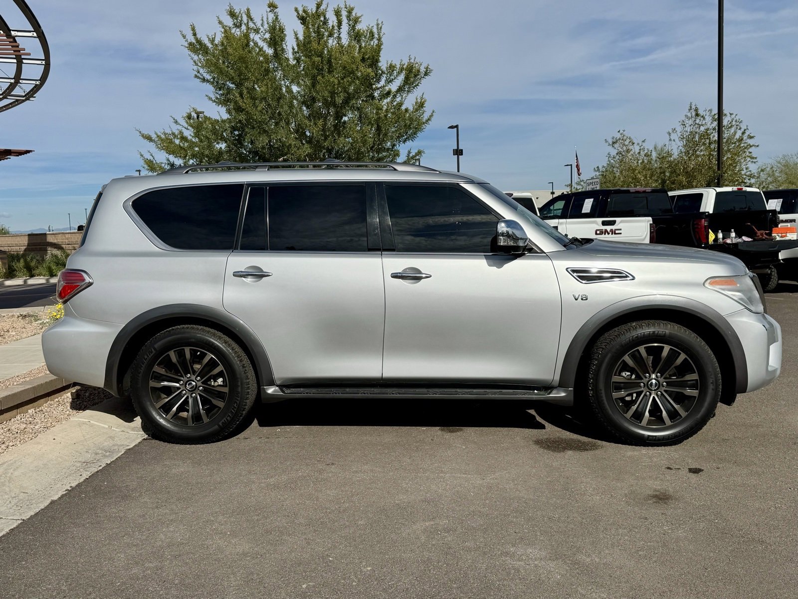 Used 2017 Nissan Armada Platinum image 3