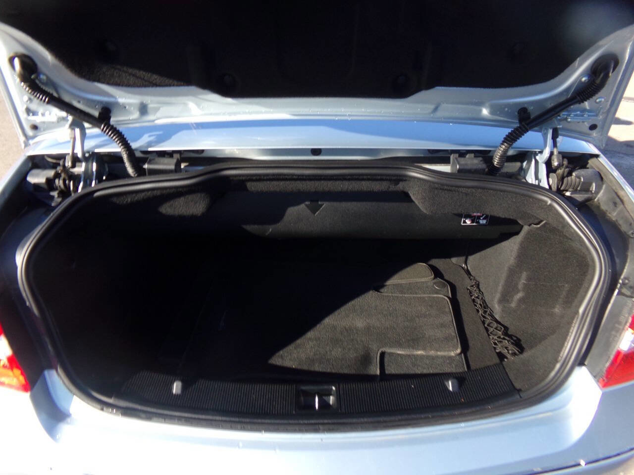 Used 2013 Mercedes-Benz E 350 E 350 2dr Convertible w/ Premium 2 Pkg image 38