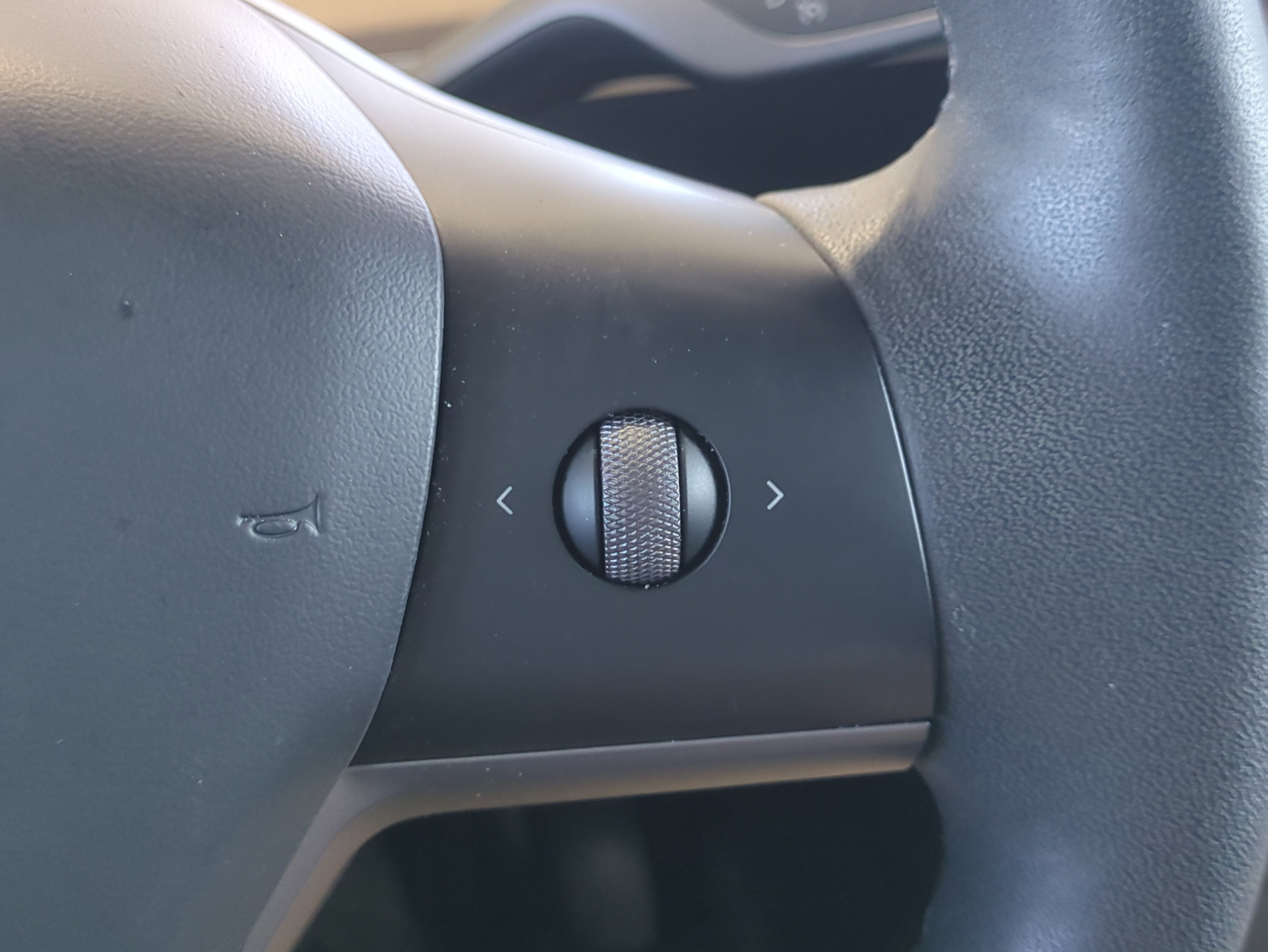 Used 2023 Tesla Model Y Long Range image 29