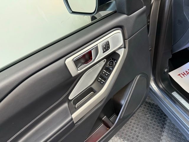 Used 2023 Ford Explorer Limited w/ Limited Technology Package image 23