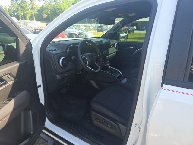 Used 2024 Chevrolet Colorado Z71 w/ Z71 Convenience Package 2 AWD/4WD image 14