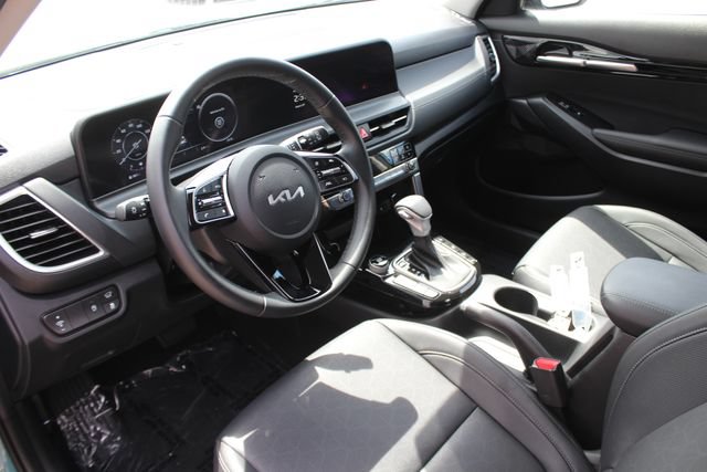Certified 2026 Kia Seltos EX AWD/4WD image 3