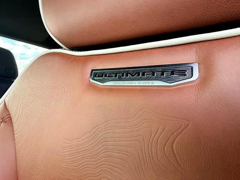 Used 2024 GMC Sierra 2500 Denali Ultimate image 25