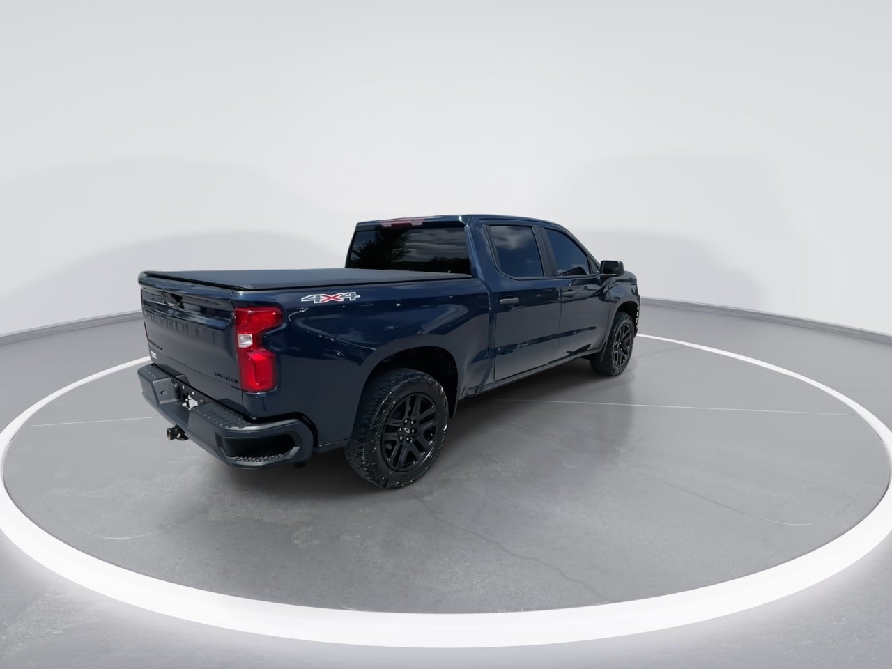 Used 2022 Chevrolet Silverado 1500 Custom w/ LPO, Blackout Package AWD/4WD image 19