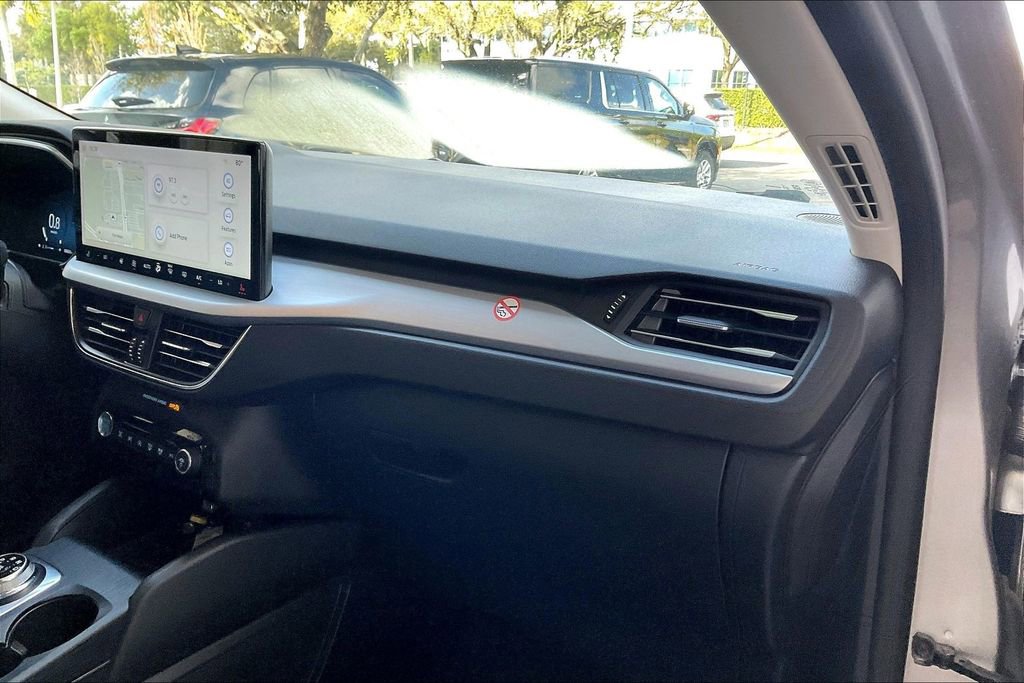 Used 2024 Ford Escape Platinum AWD/4WD image 23