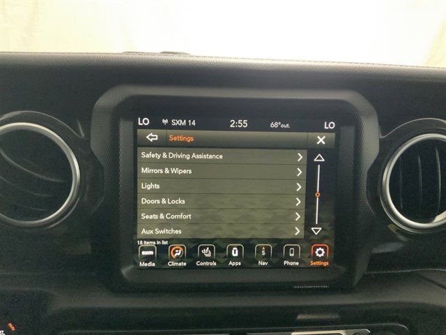 Used 2023 Jeep Wrangler Altitude image 37